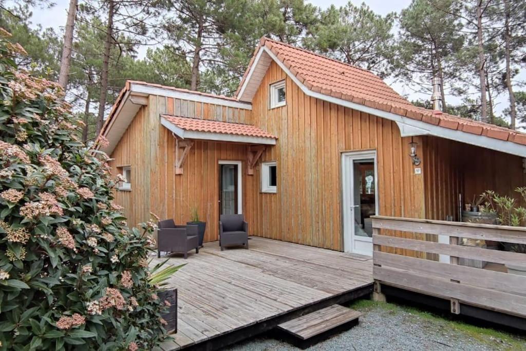 Chalet Du Bonheur - La Jenny Naturist Area Le Porge Bagian luar foto